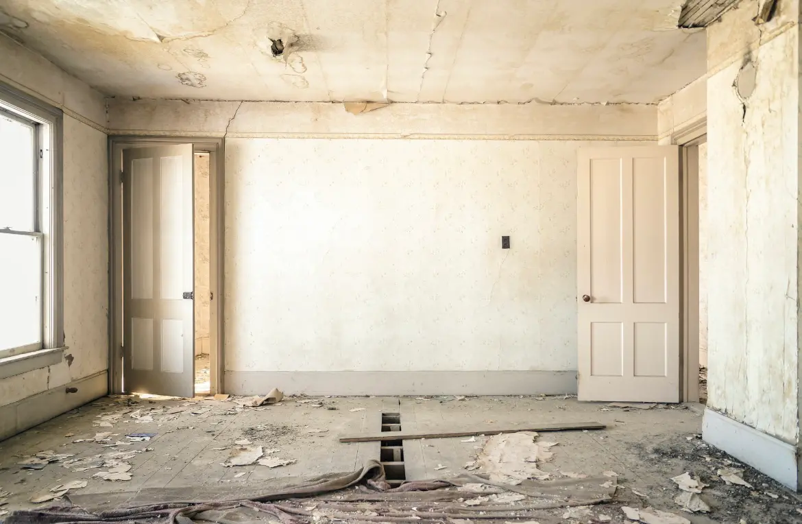 Waste disposal crew managing a cleanout project in Cherry Hills Village